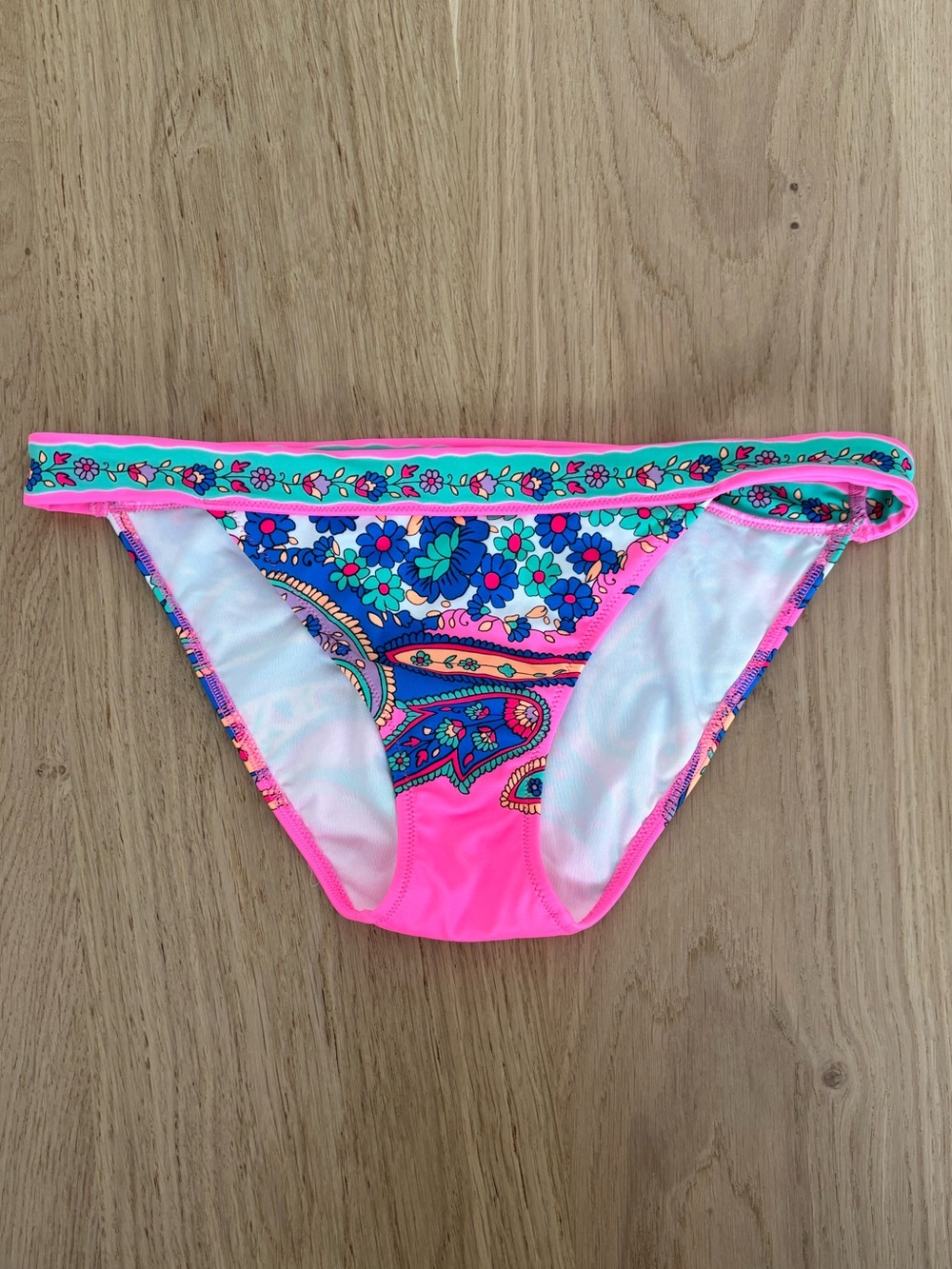 NWOT Victoria's Secret Paisley Bikini Bottom